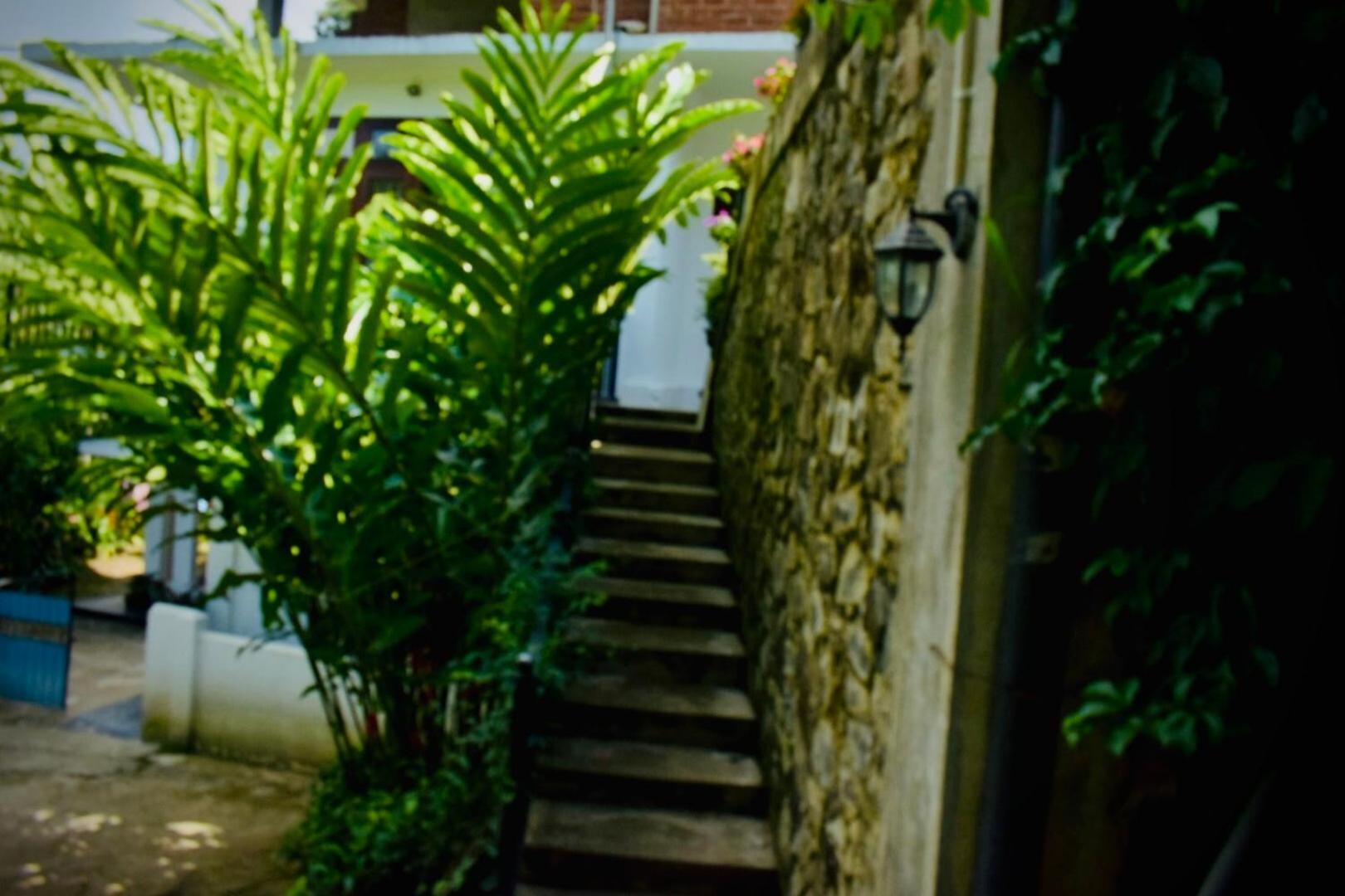Relax Inn Ella Exterior foto